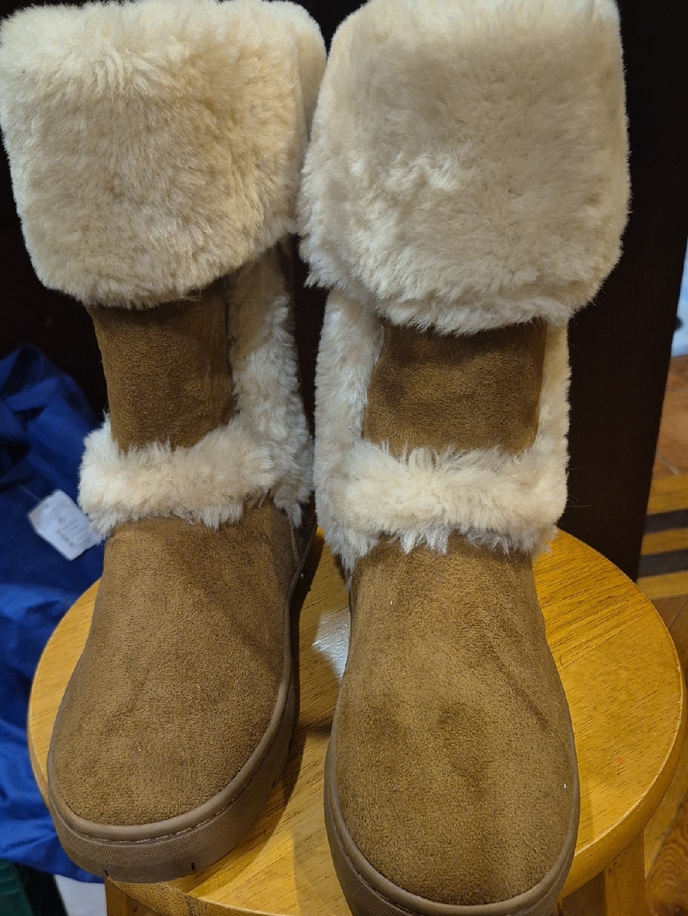 NEW--Faux Suede Winter Boots with Plush Cream Shearling - Brown